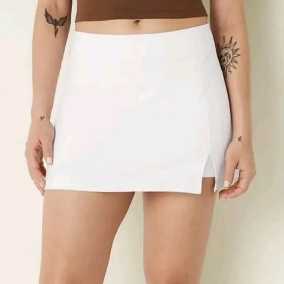 Pants - Victoria Secret PINK White Skort Size Large Golf Pickleball Tennis Athletic